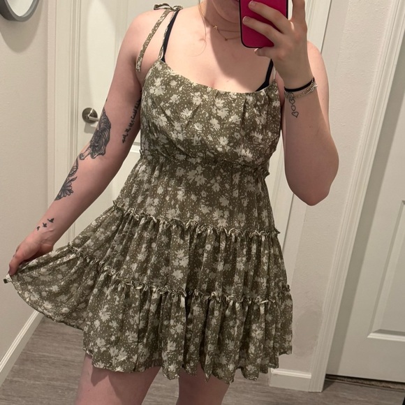 NWOT Blu Pepper Green Floral Dress - Picture 1 of 5